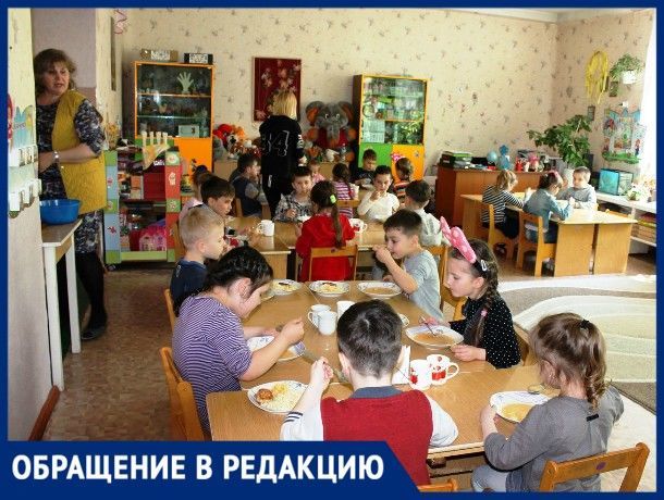 Родителям выдают довольно большой список того, что необходимо принести, приводя ребенка в детсад.
