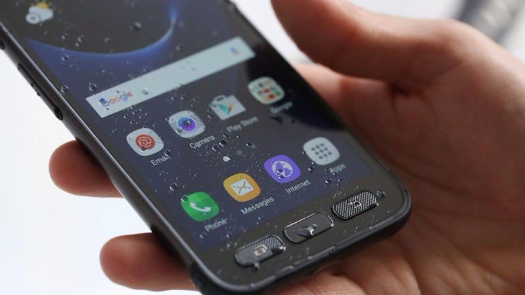 Samsung Galaxy S8 Active se zgârie surprinzător de ușor.