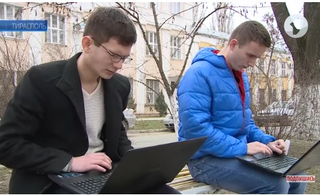 В противовес "китам" в Приднестровье придумали игру "Белый медведь".