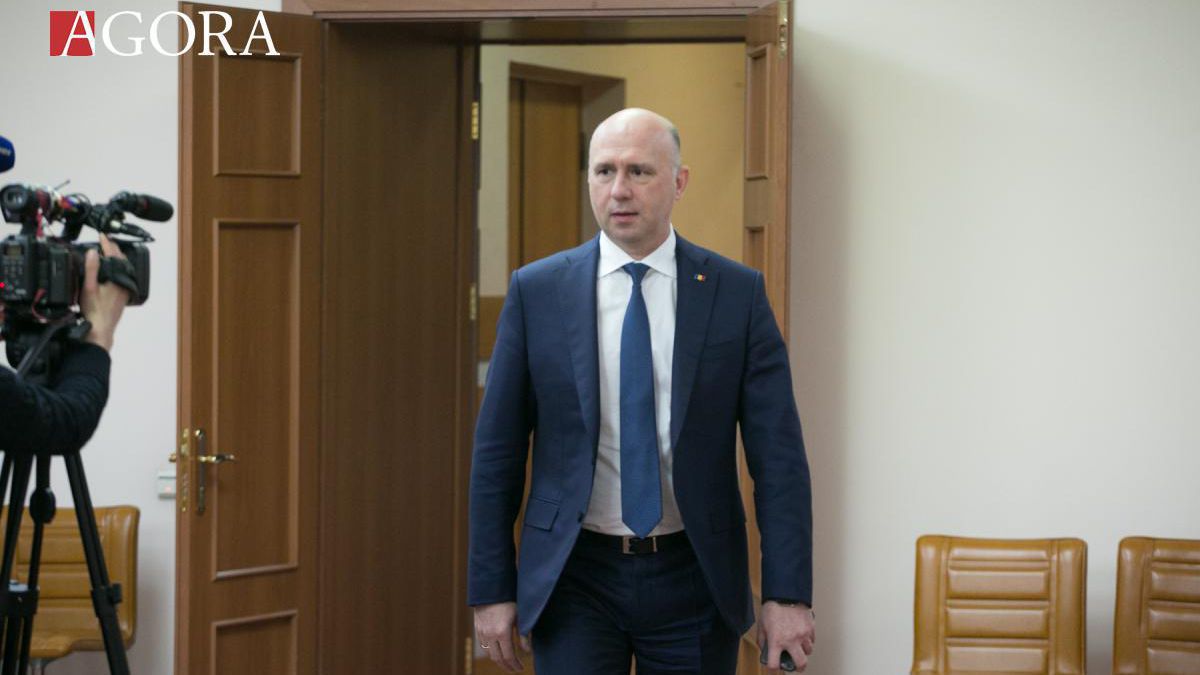 Prim-ministrul Pavel Filip a adus în discuție subiectul privind eliberarea vinietelor la trecerea frontierei de stat. Foto: agora.md