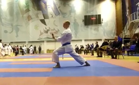 Первую победу на ринге Николай одержал в десять лет. 