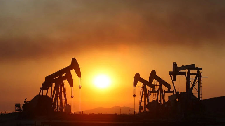 G7 рассматривает ужесточение ценового ограничения на нефть РФ до $40.