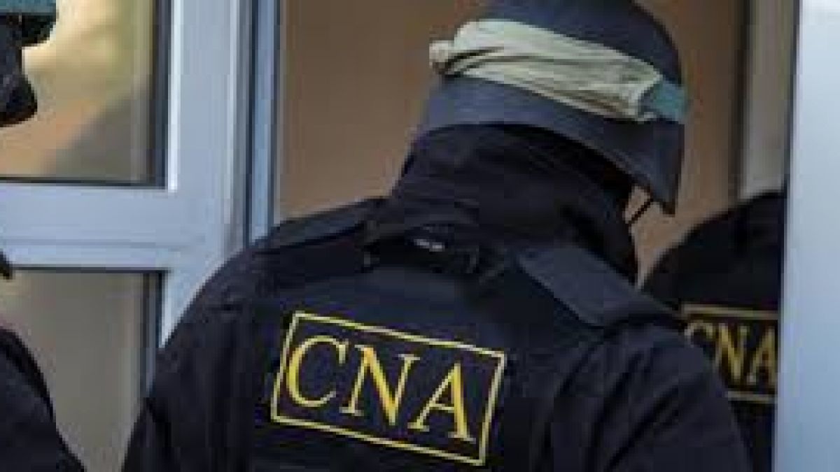 Задержан бизнесмен, предложивший сотруднику ANSA взятку в 50 000 леев. 