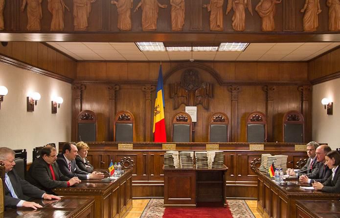 Действие постановления приостановили до 8 декабря.