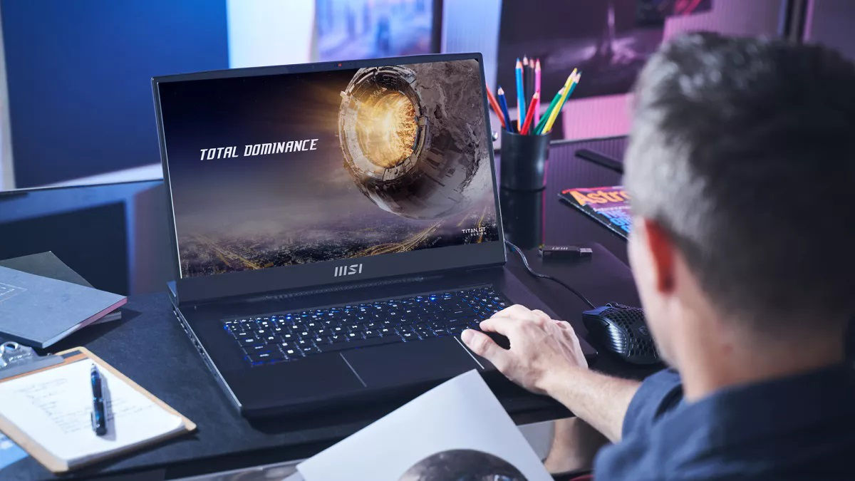 MSI анонсировала мощнейший ноутбук современности Titan GT77 HX.