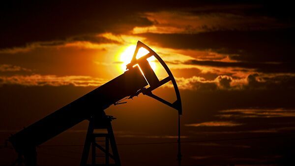 Россия осталась на втором месте по добыче нефти в мире после США.