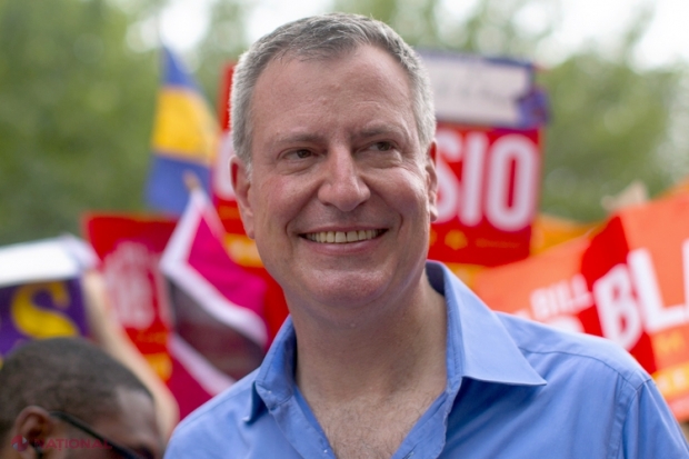 Bill de Blasio, care a promis o „schimbare fundamentală", îl va înlocui în funcţie pe Bloomberg, actualul primar al oraşului, începând de la 1 ianuarie.