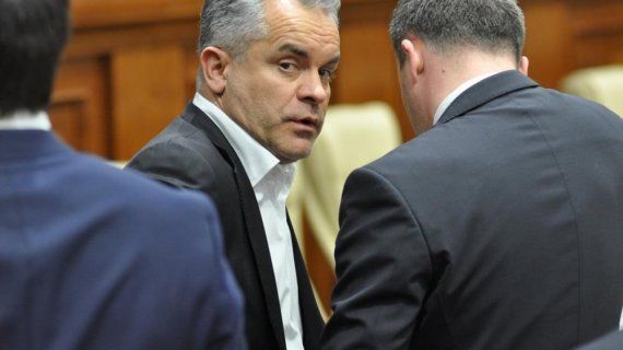 В Кишиневе протестовали и пророссийские, и проевропейские оппозиционеры. Фото: Максим Андреев