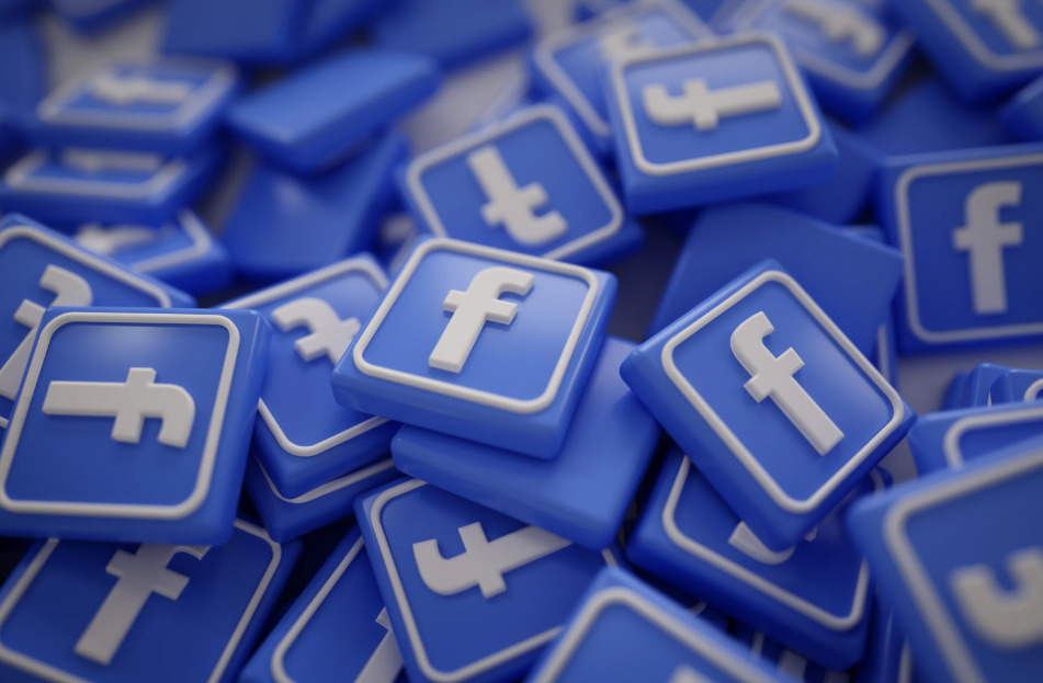 Facebook создаст полную копию самой себя и заселит ее ботами.