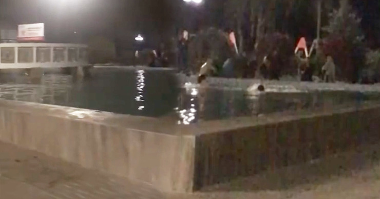 В тот вечер температура воздуха составляла не более 12 градусов.