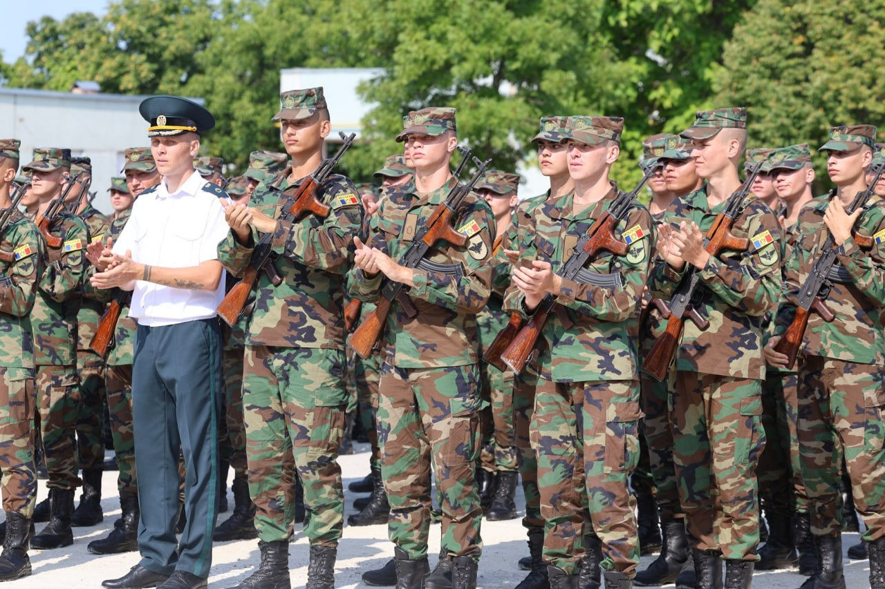 Soldații în termen din Chișinău și Cahul au depus Jurământul Militar.