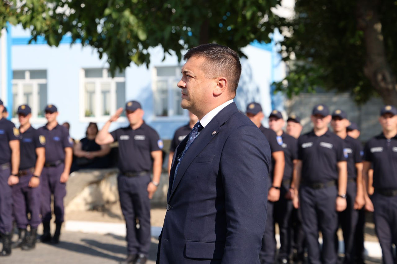 Pompierii moldoveni, întorși din Grecia, au primit diplome de onoare.