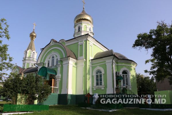 Guvernul i-a refuzat unei biserici din Găgăuzia să-și aducă clopote fără achitarea taxei vamale. 