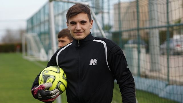Шведский клуб подписал контракт с молдавским вратарем.