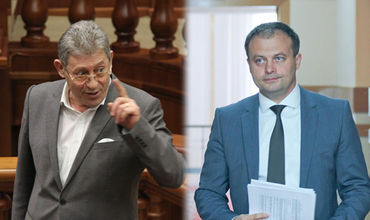 Parlament: Candu îi felicită pe profesori, iar Ghimpu recită poezii 