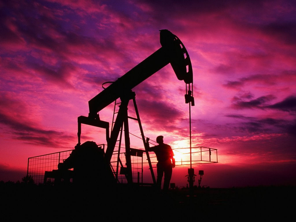 Запасы нефти в США за неделю упали намного больше прогноза.
