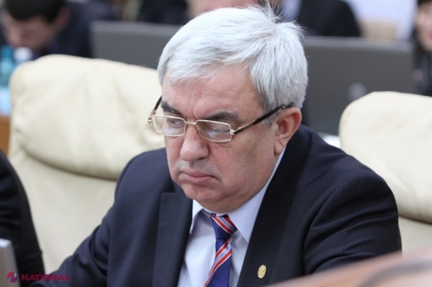 Mai mult, aceștia îl acuză pe Gheorghe Duca de administrare proastă a patrimoniului și mijloacelor financiare ale AȘM.