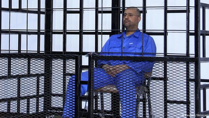 Cторона обвинения "ограничилась исключительно письменными доказательствами".