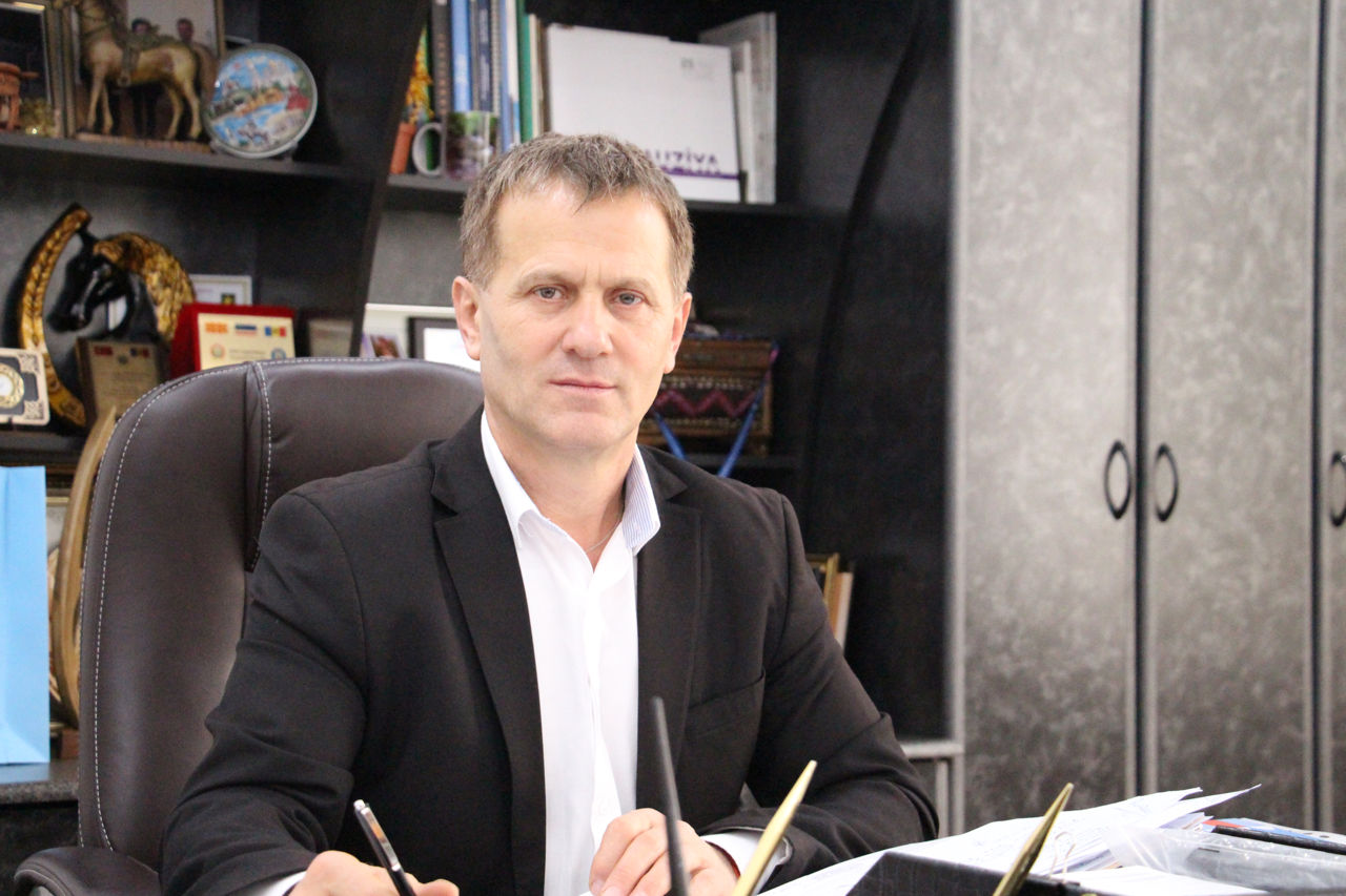 На выборах в Комрате побеждает Сергей Анастасов.