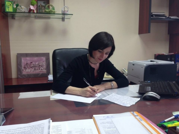 Ministrul Educaţiei Maia Sandu a primit o scrisoare „inedită” de la bunica Emilia din satul Viişoara, raionul Edineţ.