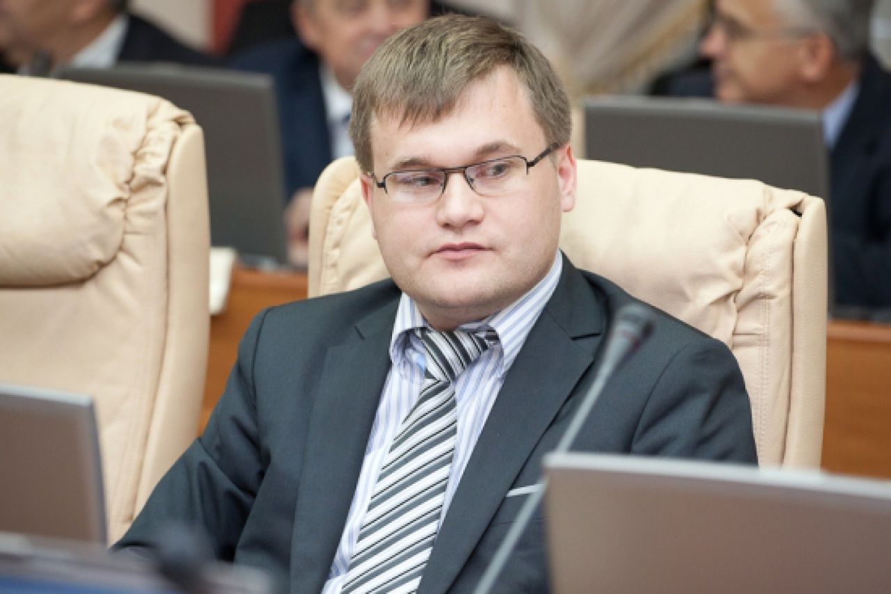 Либерал Ион Чебану попросил, чтобы первый урок в школах Кишинева был посвящен Столетию "унири". Фото: unimedia.info.