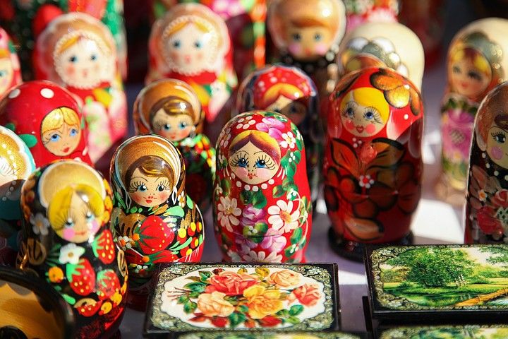Apple добавит эмодзи с изображением матрешки.