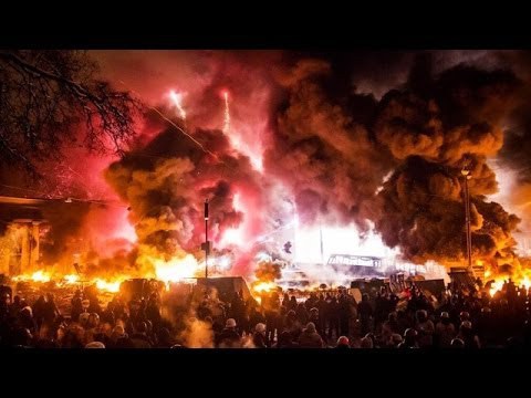 Столкновения оппозиции и правоохранителей спровоцировал крен Украины в сторону России.