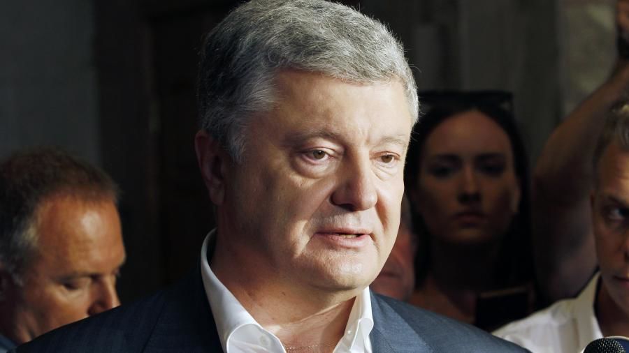 Судья предрек Порошенко длительный тюремный срок.