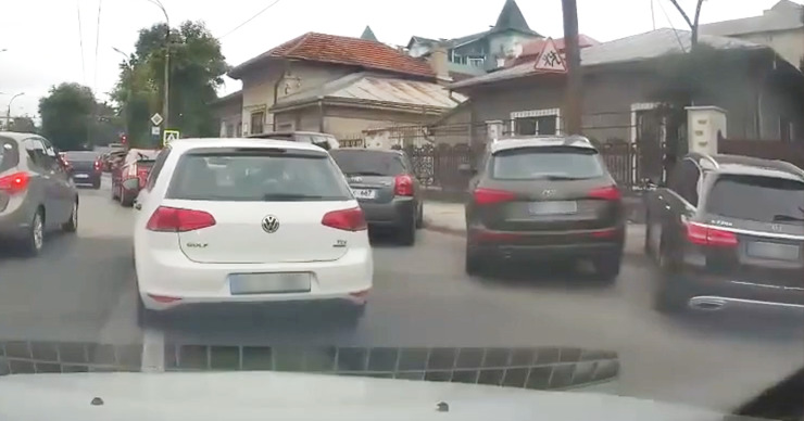 Водители возмущены тем, что ежедневно происходит возле лицея Prometeu.
