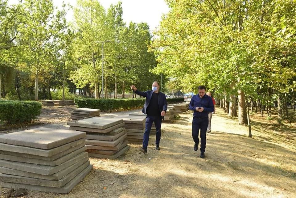 Ко Дню города должна быть готова часть зеленой зоны парка La Izvor. Фото: facebook.com.
