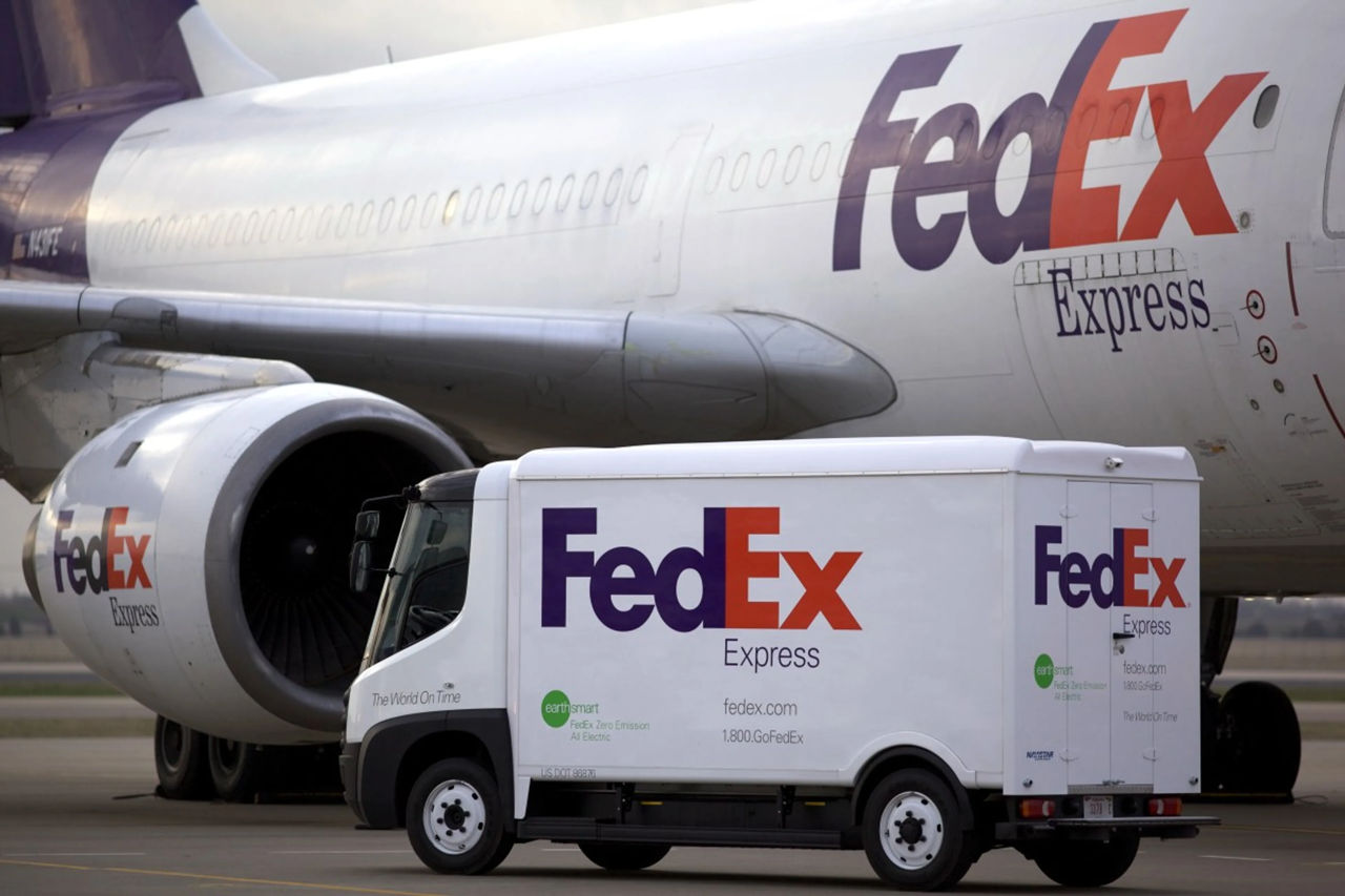 FedEx a dat în judecată guvernul SUA: Cere rambursarea integrală a taxelor vamale plătite.