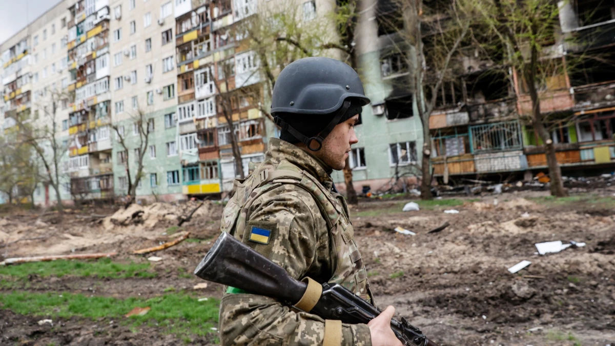 Власти Украины: Гражданские с детьми не хотят эвакуироваться с химзавода.