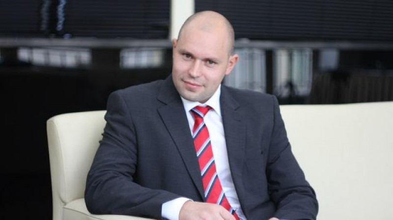 Încă un milionar apare pe arena politică din R. Moldova. Acesta intenționează să se înscrie în cursa electorală, în calitate de candidat independent, anunță Politik.md.