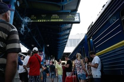 В августе 2018-го Омелян предлагал полностью отменить железнодорожное сообщение Украины с Россией.