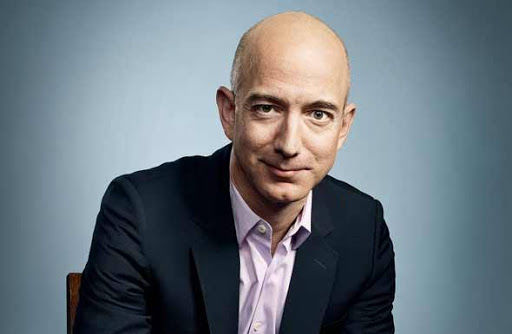 $3,5 млрд за неделю: богатейший человек мира распродаёт акции Amazon