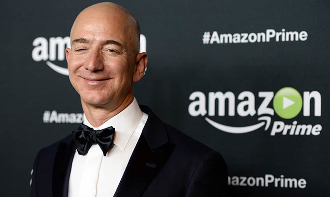 Глава Amazon Джефф Безос.