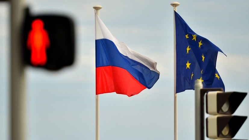 Евросоюз ранее ввел против РФ секторальные санкции, предусматривающие ограничения финансового и торгового характера.