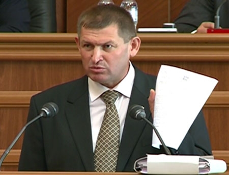 Deputatul Ion Butmalai nu intenţionează să părăsească rîndurile Partidului Liberal-Democrat din R.Moldova.
