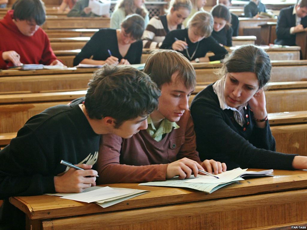 Многие представители сферы образования имеют доступ к проекту Erasmus Plus. Фото: mger2020.ru.
