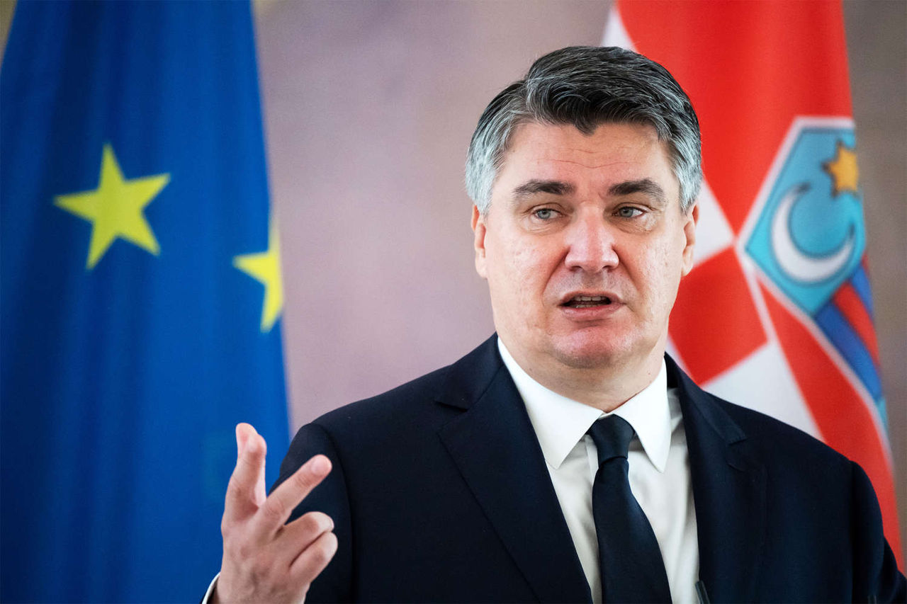 Президент Хорватии отказался участвовать в «Крымской платформе» и встречаться с Пелоси.
