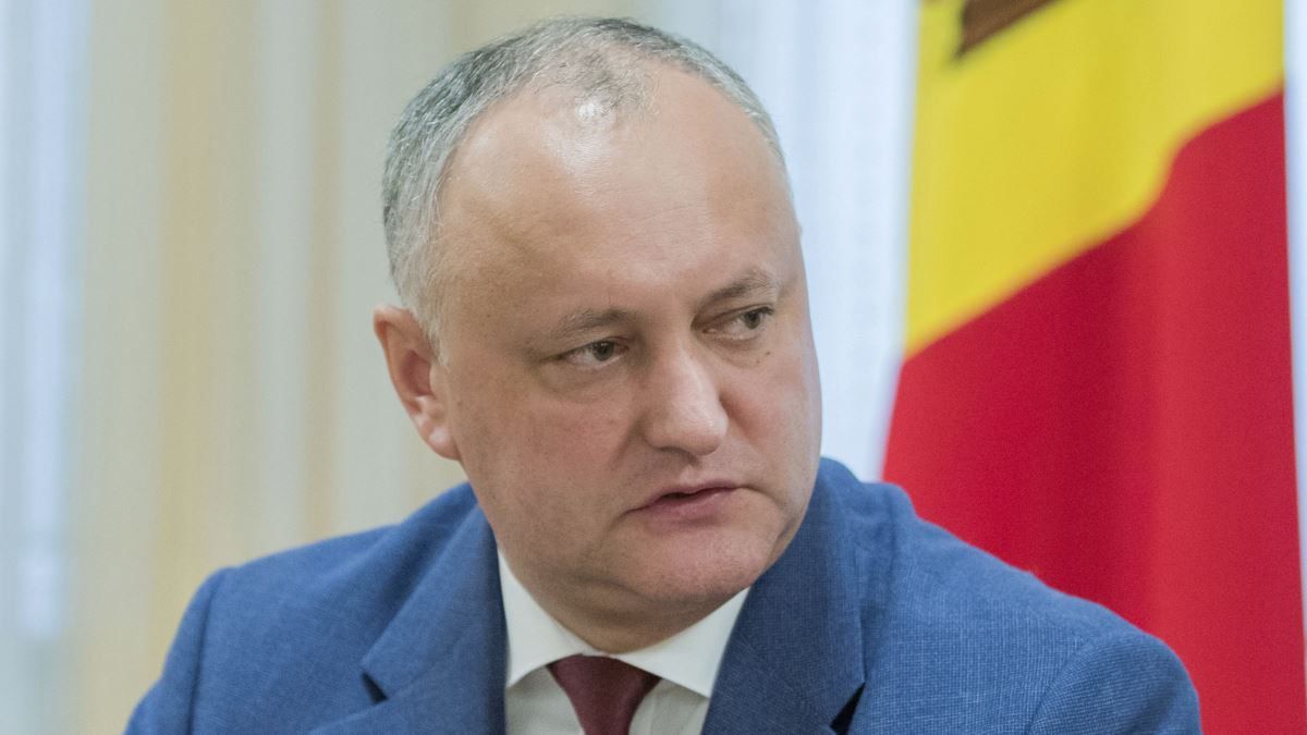 Додон заявил, что не допустит политизации Конституционного суда.