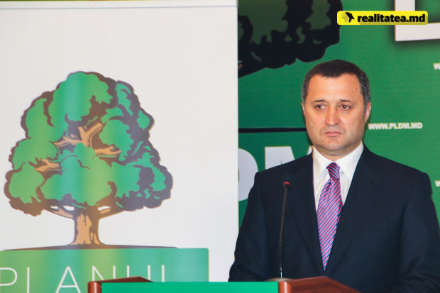 Vlad Filat, a anunțat astăzi în Parlament despre crearea oficială a majorității parlamentare. Foto: realitatea.md