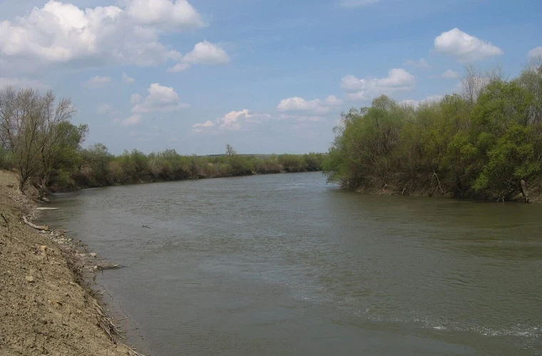 В нескольких местах под Прутом будут построены подземные водопроводы.
