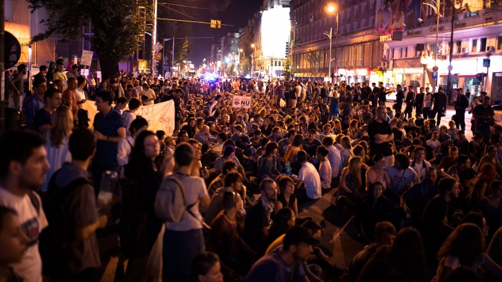 Proteste cu incidente în cea de-a zecea duminică de manifestaţii împotriva proiectului de la Roşia Montană.