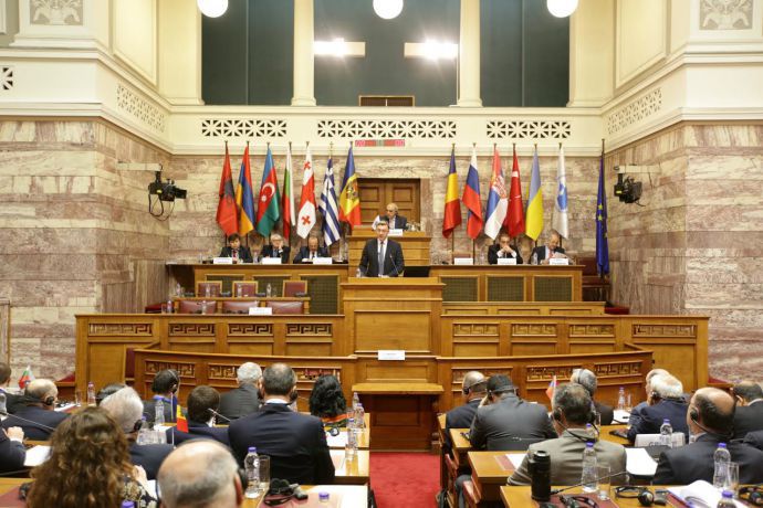 Глава парламента поблагодарил греческие власти за выполнение задач ПАЧЭС в 2014 году.