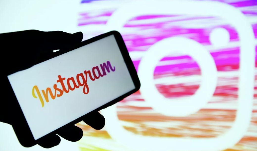 В работе Instagram произошел сбой.