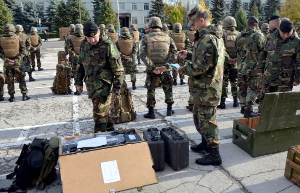Пехотинцы проведут патрулирование и организуют работу пунктов пропуска. Фото: army.md