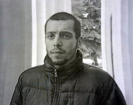 Angajații Inspectoratului de Poliţie a sectorului Râşcani sunt în căutarea bărbatului din imagine.