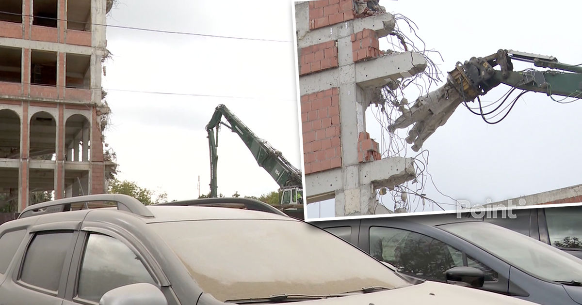 Locuitorii din sectorul Ciocana se plâng de lucrările de demolare a unei clădiri: E imposibil să ieși din casă.