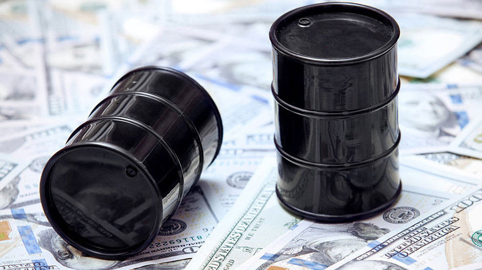 Prețul petrolului Brent a depășit 113 dolari pe baril.